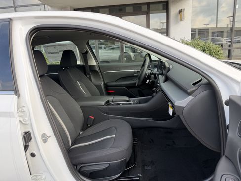 New 2026 Hyundai Sonata SEL image 17