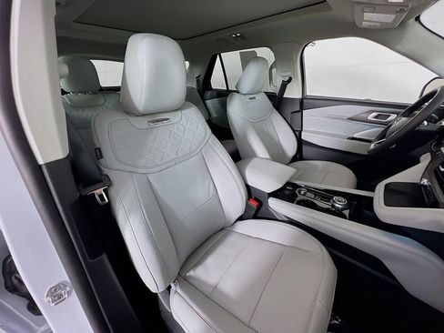 New 2026 Ford Explorer Platinum image 19