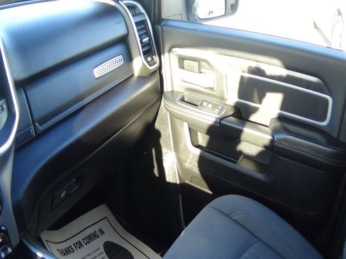 Certified 2024 RAM 2500 Big Horn w/ Off Road Package AWD/4WD image 34