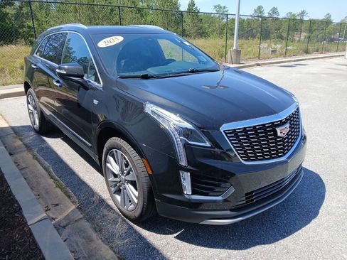 Certified 2025 Cadillac XT5 Premium Luxury w/ LPO, Floor Liner Package AWD/4WD image 4