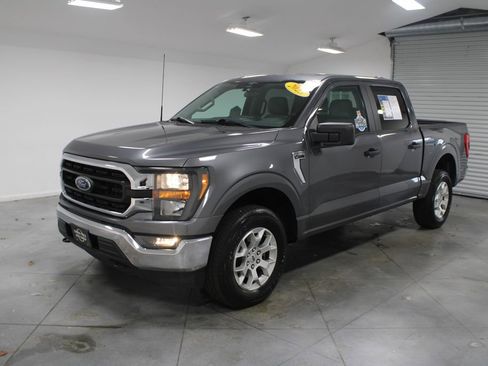 Used 2023 Ford F150 XLT image 4