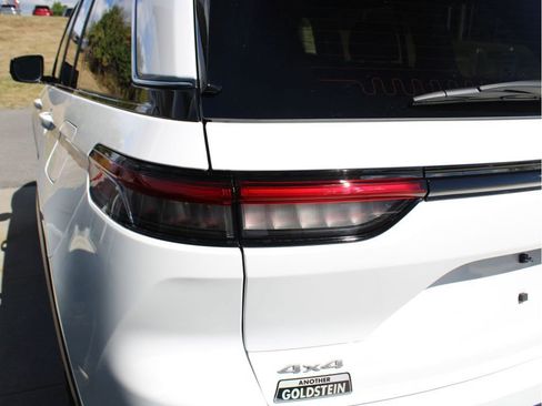 New 2025 Jeep Grand Cherokee Limited image 39