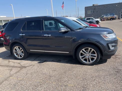 Used 2017 Ford Explorer Limited w/ Equipment Group 301A image 16