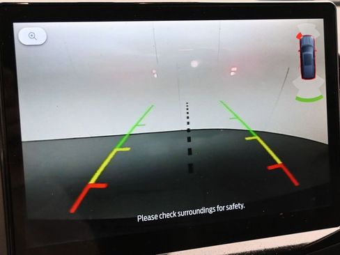 Used 2023 Ford Expedition XLT image 16