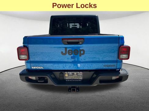 Used 2021 Jeep Gladiator Sport AWD/4WD image 11