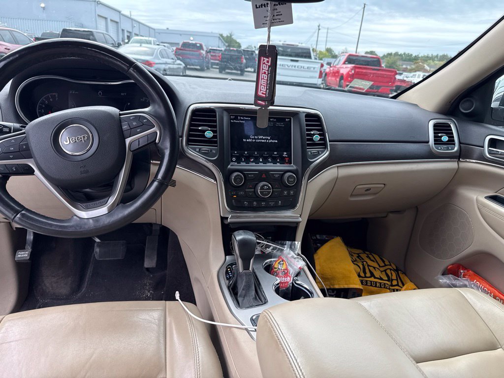 Used 2018 Jeep Grand Cherokee Limited AWD/4WD image 6
