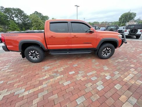 Used 2016 Toyota Tacoma TRD Off-Road w/ Towing Package AWD/4WD image 36