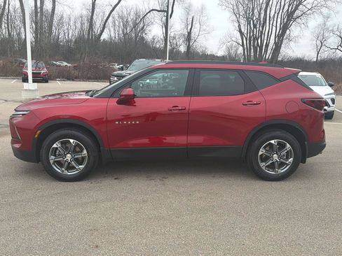 Used 2024 Chevrolet Blazer LT w/ Convenience Package image 2