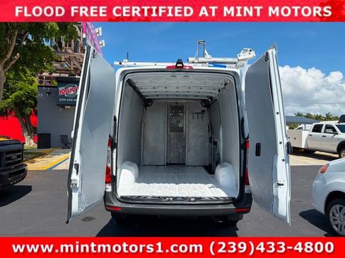 Used 2019 Mercedes-Benz Sprinter 2500 image 16