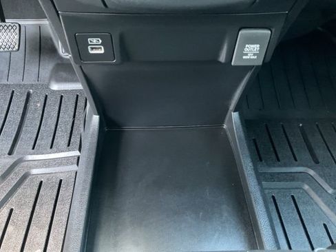 Used 2024 Honda Odyssey EX-L image 19