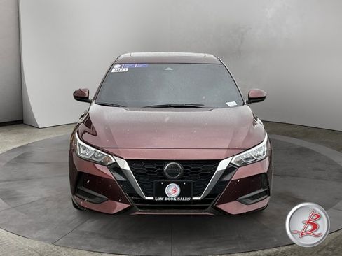 Used 2022 Nissan Sentra SV w/ SV Premium Package image 2