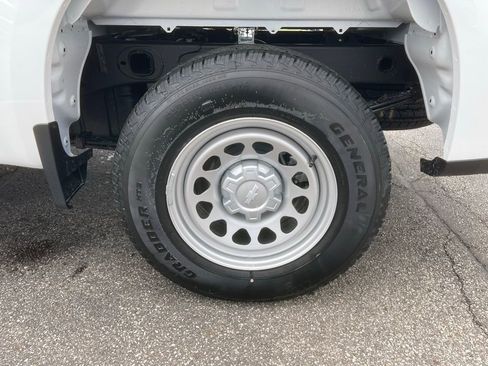 New 2026 Chevrolet Silverado 1500 W/T image 28