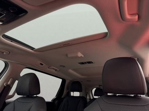 New 2026 Kia Carnival SX Prestige FWD image 9