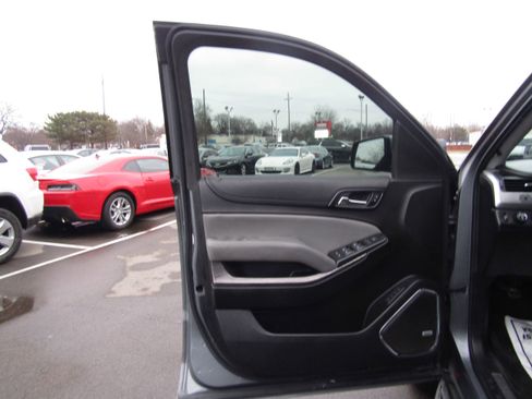 Used 2019 Chevrolet Tahoe LT image 20