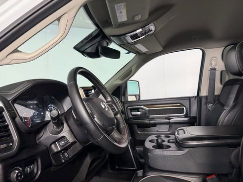 Used 2024 RAM 2500 Laramie w/ Safety Group image 21