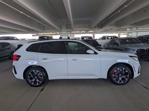 New 2026 BMW X3 xDrive30 w/ M Sport Package image 3