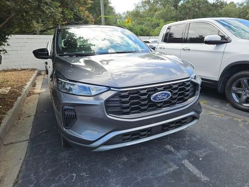 Used 2023 Ford Escape ST-Line w/ Tech Pack #1 AWD/4WD image 4