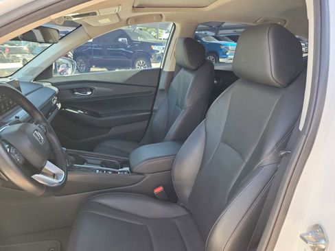 Used 2024 Honda Accord Touring image 11