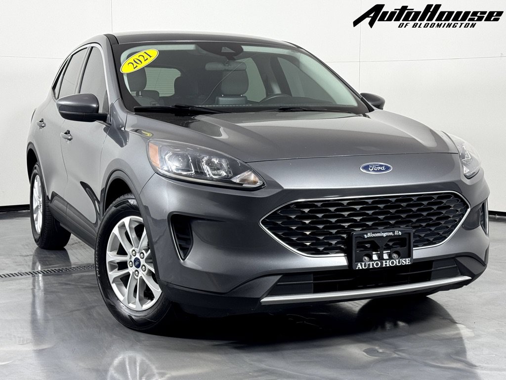 Used 2021 Ford Escape SE FWD image 1