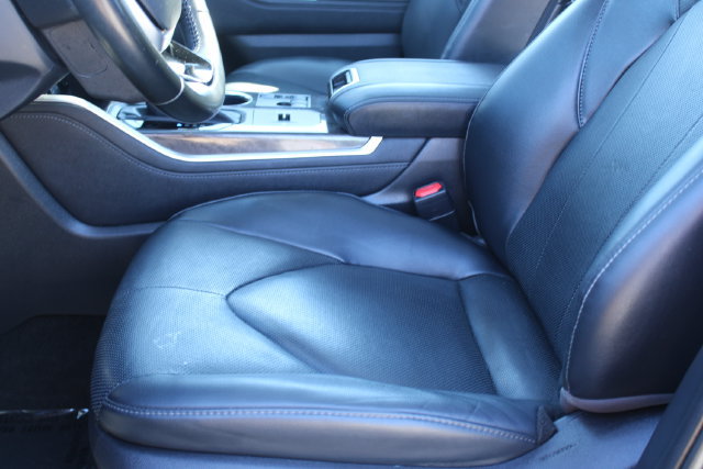 Used 2023 Toyota Highlander Limited FWD image 35
