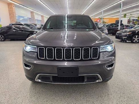 Used 2017 Jeep Grand Cherokee Limited w/ Luxury Group II AWD/4WD image 2
