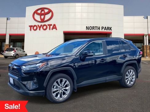 Used 2023 Toyota RAV4 XLE Premium FWD image 1
