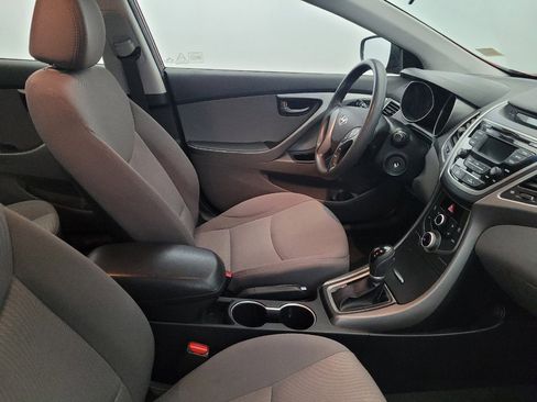 Used 2016 Hyundai Elantra SE FWD image 21