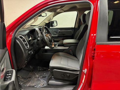 Used 2019 RAM 1500 Big Horn AWD/4WD image 3