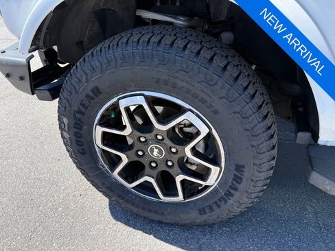 Used 2024 Ford Bronco Outer Banks AWD/4WD image 8