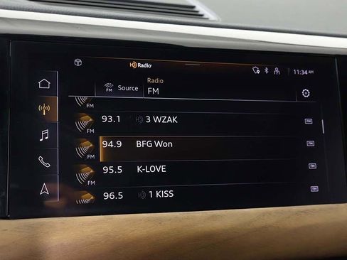 Used 2023 Audi e-tron GT Premium Plus AWD/4WD image 49