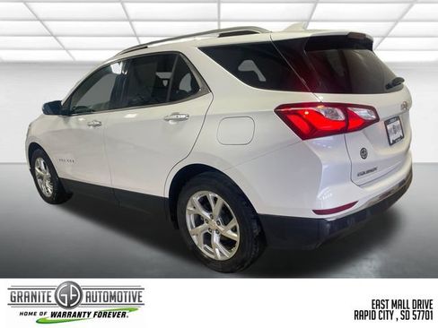 Used 2019 Chevrolet Equinox Premier w/ LPO, Cargo Package FWD image 4