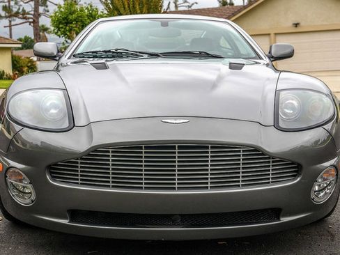 Used 2002 Aston Martin Vanquish RWD image 13