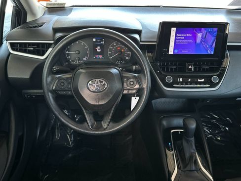 Used 2025 Toyota Corolla LE FWD image 13