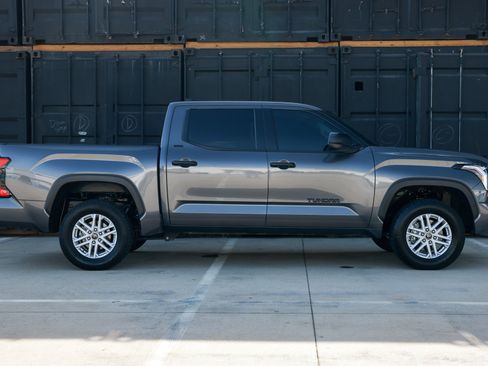 Used 2023 Toyota Tundra SR5 AWD/4WD image 17