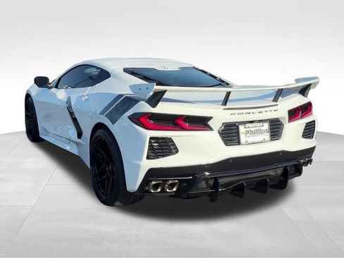 Used 2023 Chevrolet Corvette Stingray Preferred Cpe w/ Z51 Performance Package RWD image 4