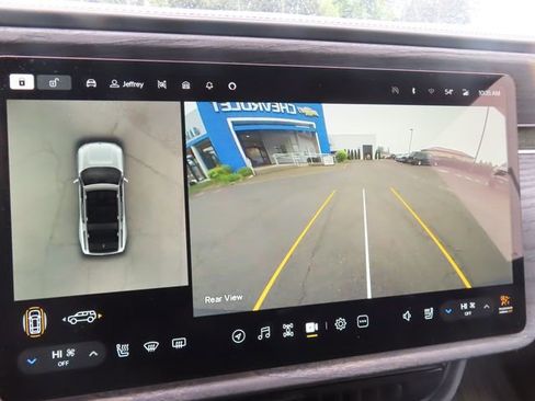 Used 2024 Rivian R1S Adventure AWD/4WD image 35