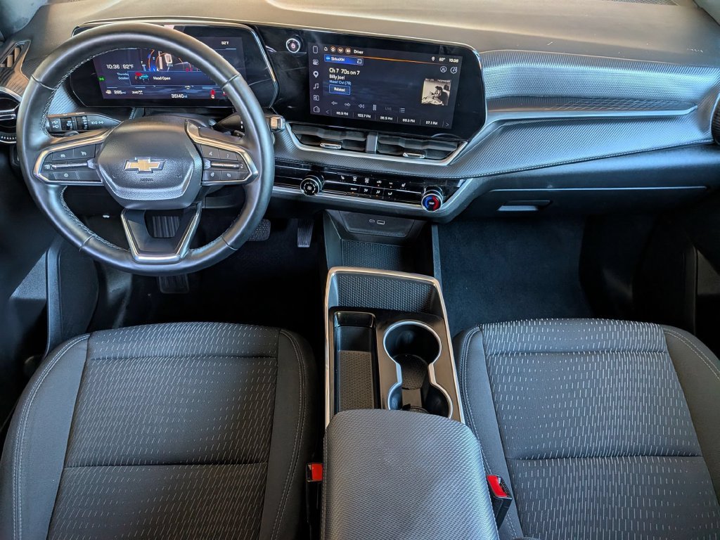 Used 2025 Chevrolet Equinox LT AWD/4WD image 24