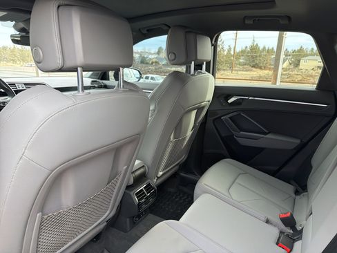 Used 2021 Audi Q3 2.0T Premium Plus w/ Premium Plus Package image 20