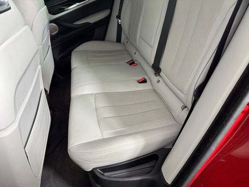 Used 2018 BMW X6 M image 38