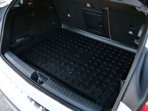 Used 2015 Mercedes-Benz GLA 250 4MATIC image 29