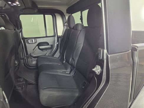 Used 2022 Jeep Gladiator Sport AWD/4WD image 24