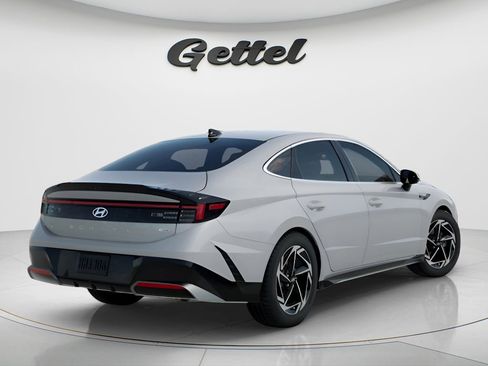 New 2026 Hyundai Sonata SEL FWD image 4