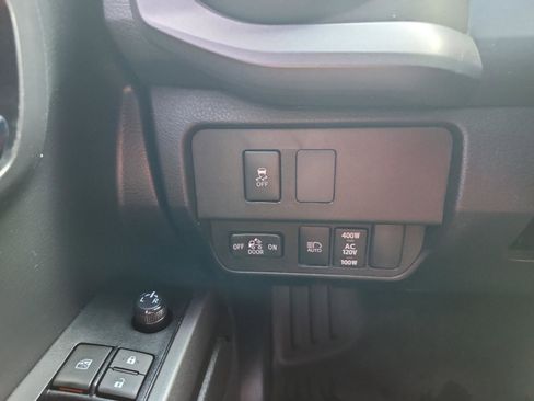 Used 2023 Toyota Tacoma TRD Off-Road w/ Technology Package AWD/4WD image 21