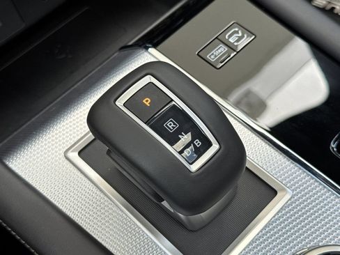 New 2026 Nissan Rogue Platinum AWD/4WD image 22