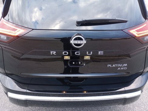 New 2026 Nissan Rogue Platinum image 14