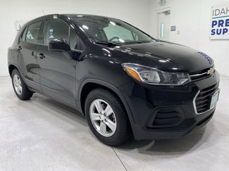 Used 2020 Chevrolet Trax LS video 2