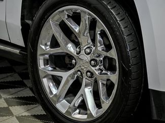 Used 2020 GMC Yukon XL Denali video 3