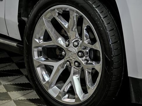 Used 2020 GMC Yukon XL Denali image 3