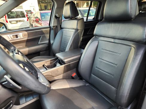 Used 2024 Hyundai Santa Fe Limited image 7