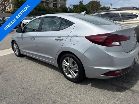 Used 2020 Hyundai Elantra SEL w/ Convenience Package (C2) FWD image 2